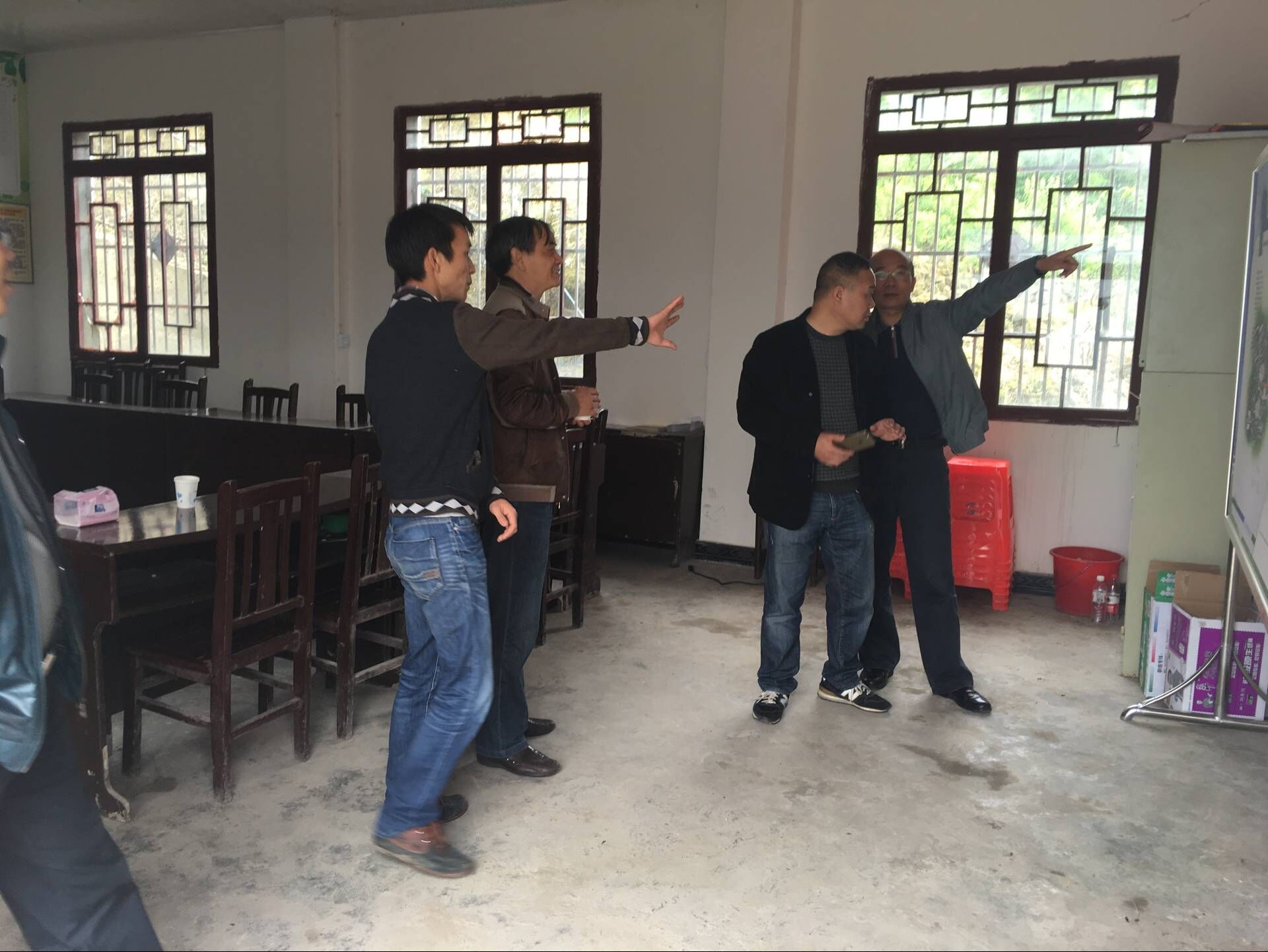 結(jié)對(duì)幫扶暖人心 實(shí)地考察聽民聲