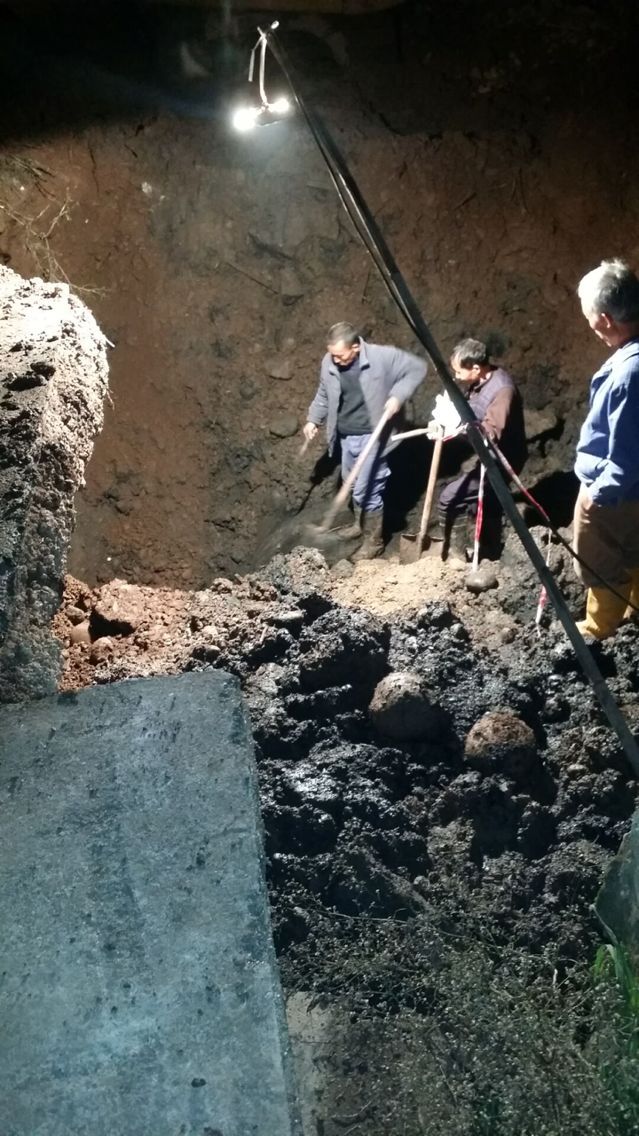 屢經(jīng)波折忙搶險 管道修復終成功