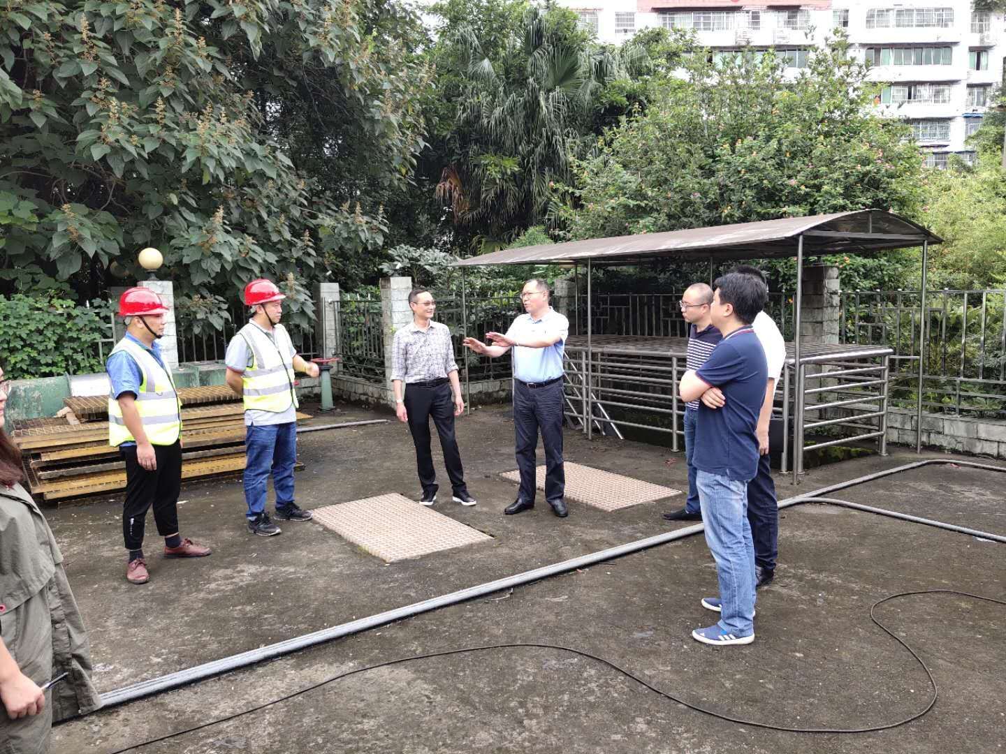 眾志成城抗“洪魔” 連續(xù)奮戰(zhàn)保平安