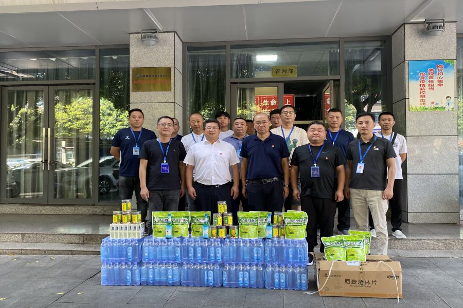 奮戰(zhàn)一線保供水，夏送清涼沁人心