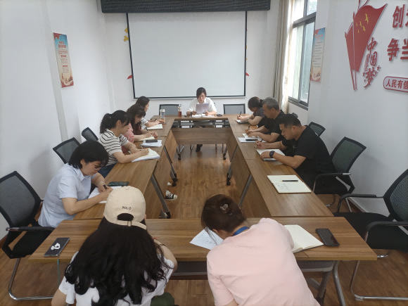 市場(chǎng)營銷部召開部門工作例會(huì)