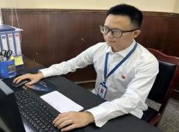 《榜樣在身邊》系列報(bào)道——羅林、饒錫兵 不用揚(yáng)鞭自奮蹄 人生逐夢(mèng)正當(dāng)時(shí)